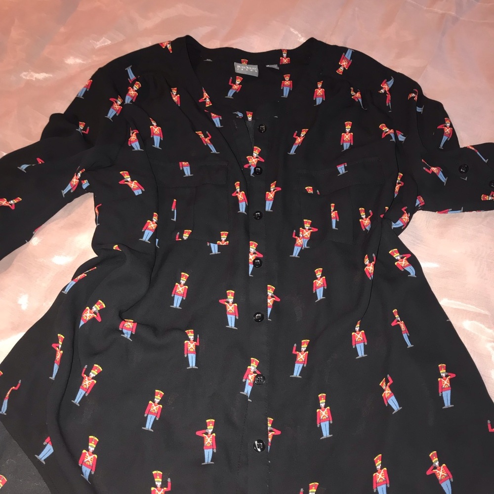 Women shirt with nutcracker image